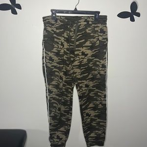 Camo sweatpants/joggers!